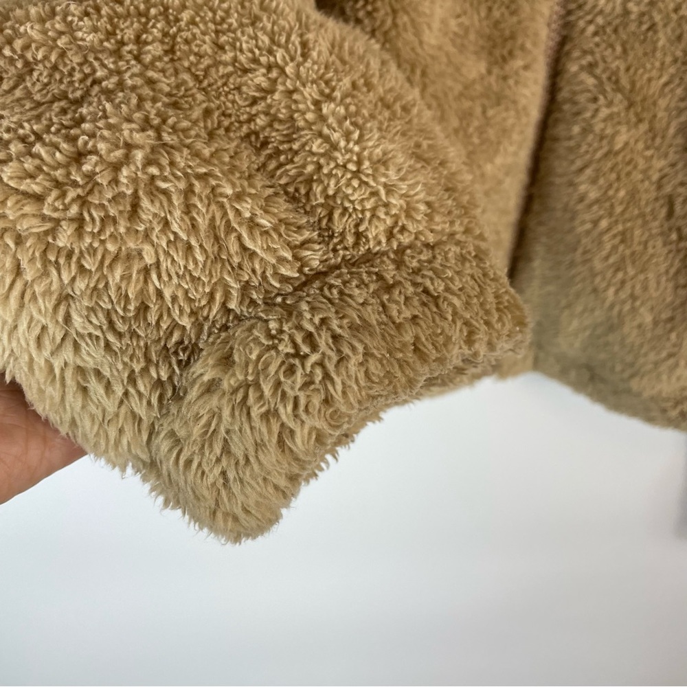 Aritzia Sunday Best Mockneck Fuzzy Zip Up Jacket Teddy Fleece Tan - Picture 7 of 11
